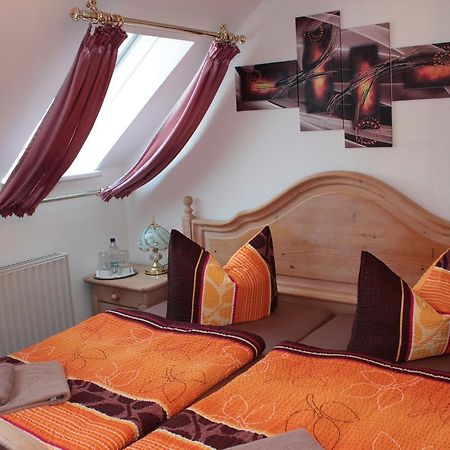 Hotel Stadt Pausa Quarto foto